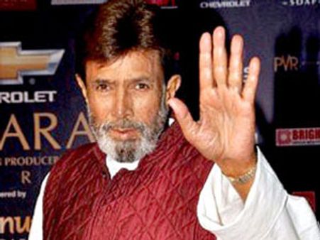 Rajesh Khanna is very serious