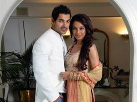 John Abraham takes revenge on ex-flame Bipasha Basu