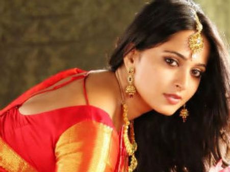 Anushka's not causing trouble for Alex Pandian!