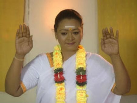 Shakeela turns cheating Swamini