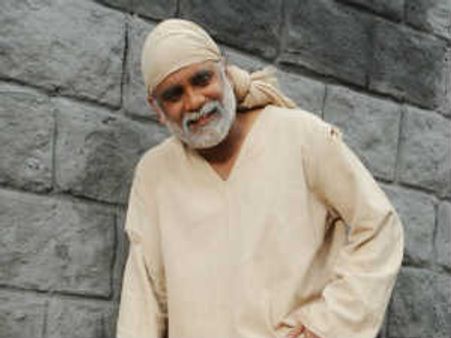 Nagarjuna experiences miracles on Shirdi Sai set