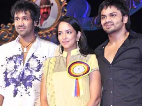Raksha Bandhan: Lakshmi strengthens bond with Manoj, Vishnu