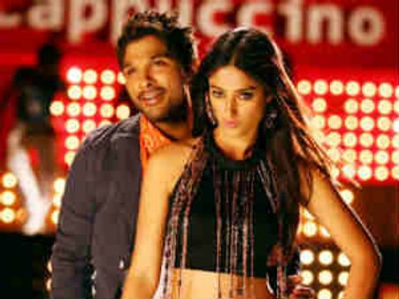 Allu Arjun's Julayi gets 'U' Certificate from Censor Board