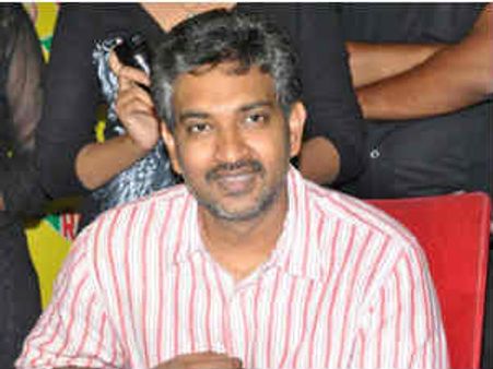 After Eega, SS Rajamouli promoting Andala Rakshasi
