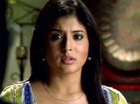 Kuch Toh Log Kahenge - 6th August Serial Update