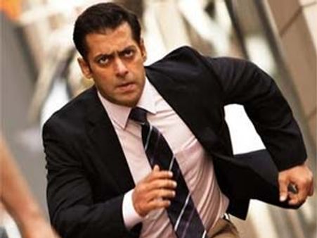 Ek Tha Tiger: Watch Katrina Kaif pulling Salman Khan's leg in 'The Tiger Song'