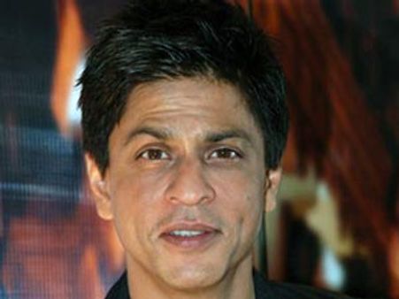 Why is Shahrukh Khan searching for a hair stylist?