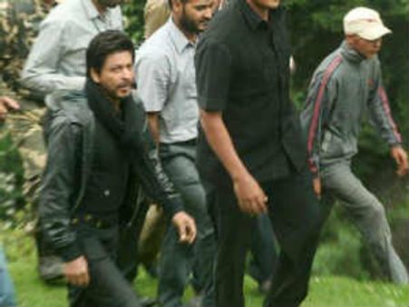 I hope more filmmakers will come to Kashmir: Shahrukh Khan