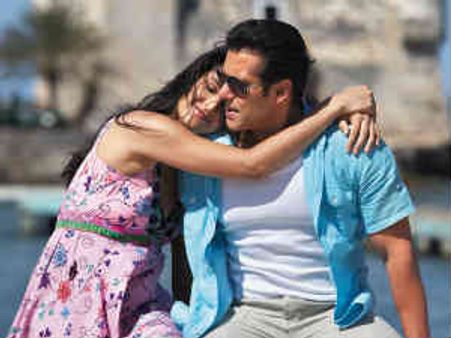 Salman's Ek Tha Tiger set to beat Aamir's 3 Idiots lifetime record