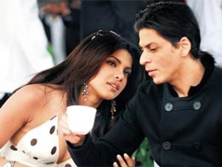 What's cooking between Shahrukh Khan and Priyanka Chopra?
