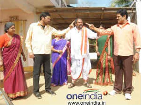 People’s War - Movie Review