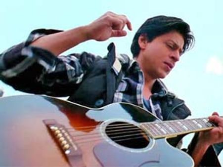 Revealed: Secret behind Shahrukh Khan's young look in Jab Tak Hai Jaan!