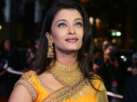 IN PICTURES: Aishwarya Rai Bachchan shines in various avatars!