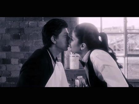 Salman Khan jealous? Courtesy Shahrukh, Katrina's passionate liplock!