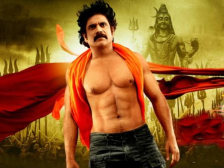 Picture: Nagarjuna sporting six pack abs in Damarukam?