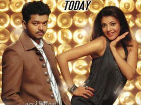 Vijay's Thuppakki 'Google google' song lyrics