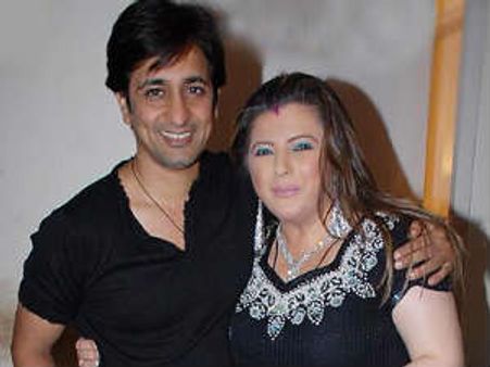 Bigg Boss 6: Delnaaz Irani, Rajev Paul to patch up?