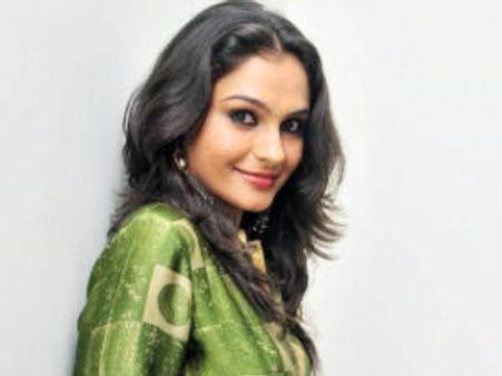 Andrea skips Anirudh's birthday bash