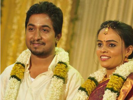 Pictures: Vineeth Sreenivasan-Divya Narayanan tie the knot