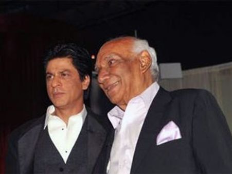 Tearful Shahrukh Khan bids adieu to Yash Chopra