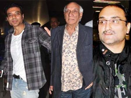 Inconsolable Uday Chopra, Aditya Chopra broke down at Yash Chopra's cremation