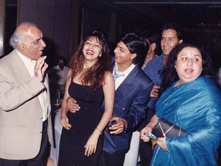 Rare and Unseen pictures of Yash Chopra with Bollywood stars