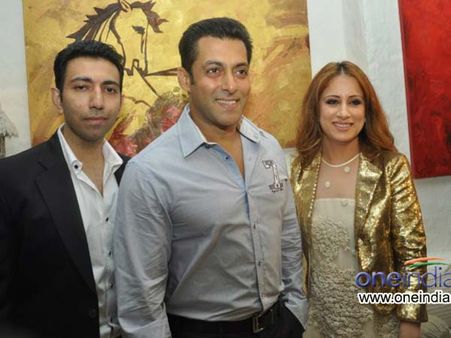 Pictures: Salman Khan spotted at an Art Exhibition