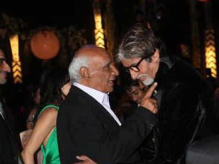 Amitabh Bachchan remembers Yash Chopra on his Chautha