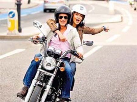 Shahrukh Khan finds Jab Tak Hai Jaan, Son Of Sardar's controversy silly!
