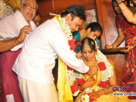 Pictures: Jyothi Krishna weds Aishwarya