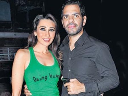 Sunjay Kapoor denies divorcing Karisma Kapoor