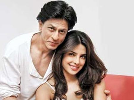 Fans support Priyanka Chopra, send Shahrukh's interview CD