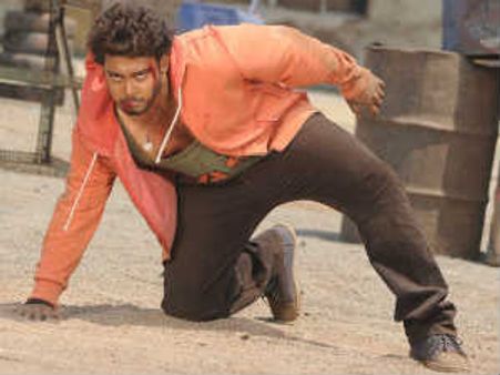 Chanakyudu – Movie Review