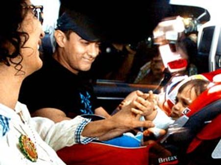 My son is a very happy and good natured child: Aamir Khan