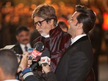Amitabh Bachchan and Hrithik Roshan shower praises on each other