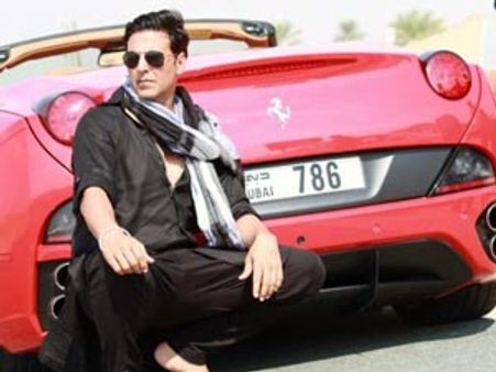 Khiladi 786 Movie Review: Perfect dose for a headache