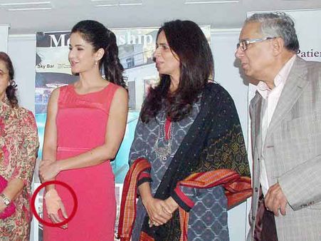 SEE PICTURE: Katrina Kaif meets with an accident, breaks her hand!