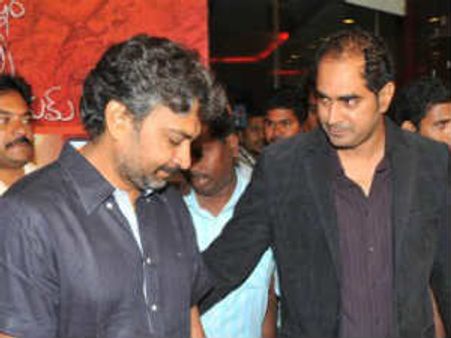Rajamouli impressed with Krish's story for Mahesh Babu