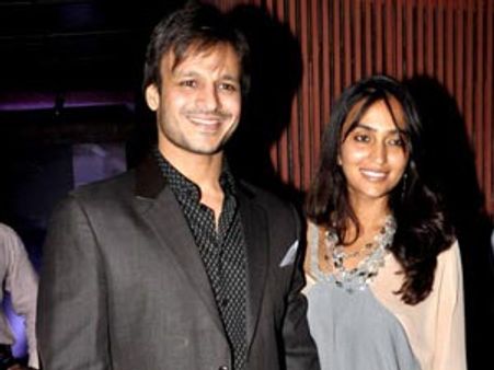 A baby boy takes birth at actor Vivek Oberoi's house!