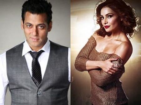 Bipasha Basu clears rumour, says Salman Khan is just a friend