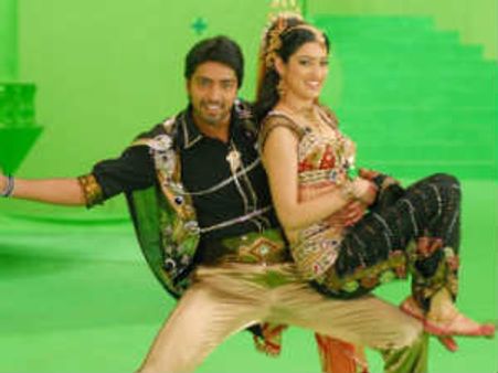 Yamudiki Mogudu, Sarocharu collection at USA Box Office