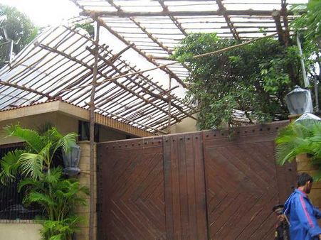 SEE PICTURES: Bollywood stars and their home!