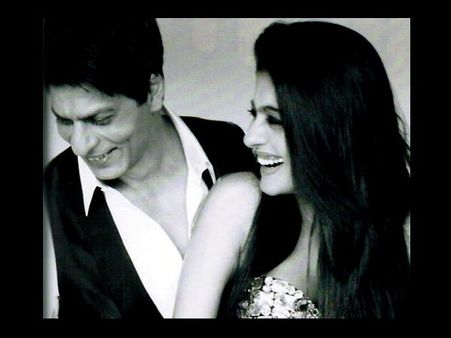 Rare and Unseen pictures of Shahrukh Khan-Kajol