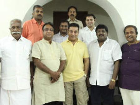 Kamal Hassan announces Vishwaroopam release date