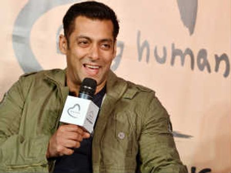 Salman Khan signs Rs 500 crore deal with Star TV