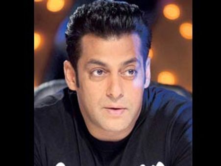 Revealed: Why Salman Khan postponed his US check up trip?