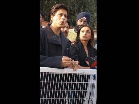 Rare and Unseen pictures of Shahrukh Khan, Rani Mukherjee!