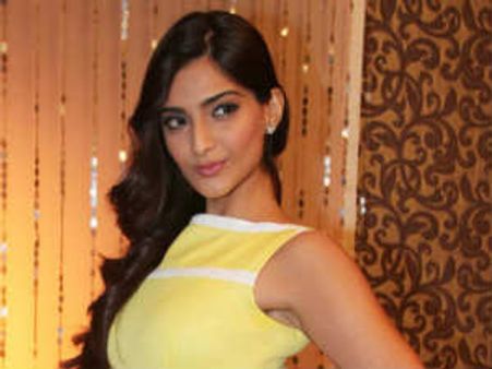 Sonam Kapoor rules out signing Mahesh Babu's Aagadu
