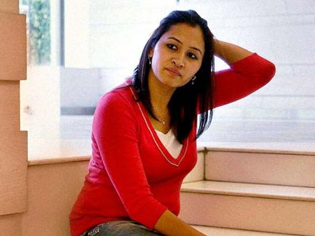 Badminton player Jwala Gutta entering films with Nithin's GJG