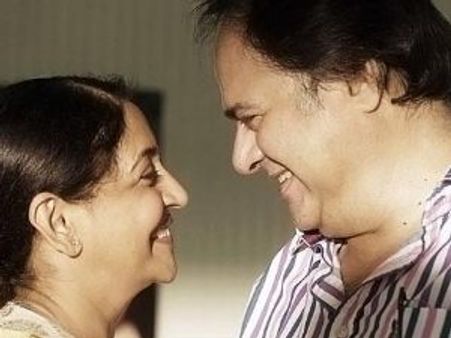 Listen Amaya Movie Review - The magical Farooq-Deepti jodi is back